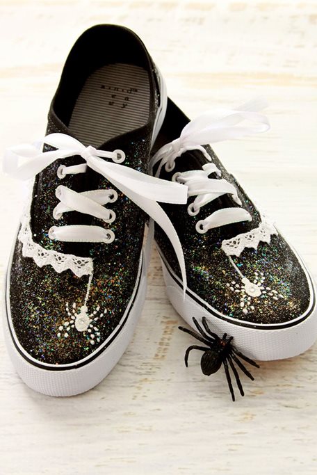 DIY-Glitter-Spiderweb-Halloween-Shoes.jpg