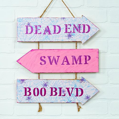Cute & Spooky Halloween Sign
