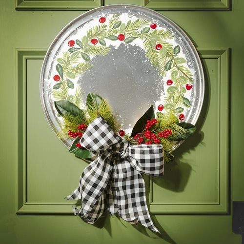 Upcycled Baking Pan Christmas Wreath