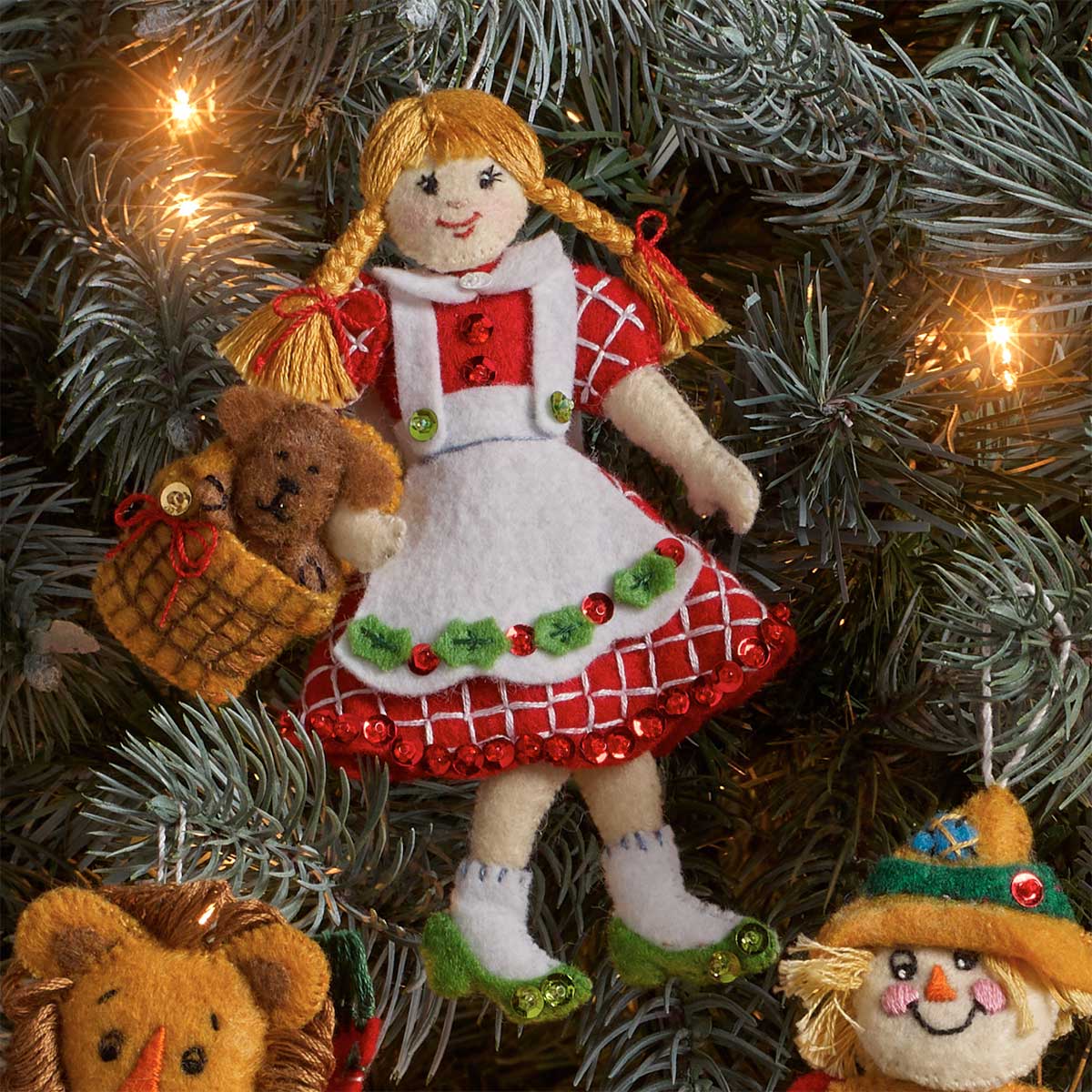 Bucilla Christmas Needlepoint Ornament Kit Wizard of Oz Kit No.60531 NOS 