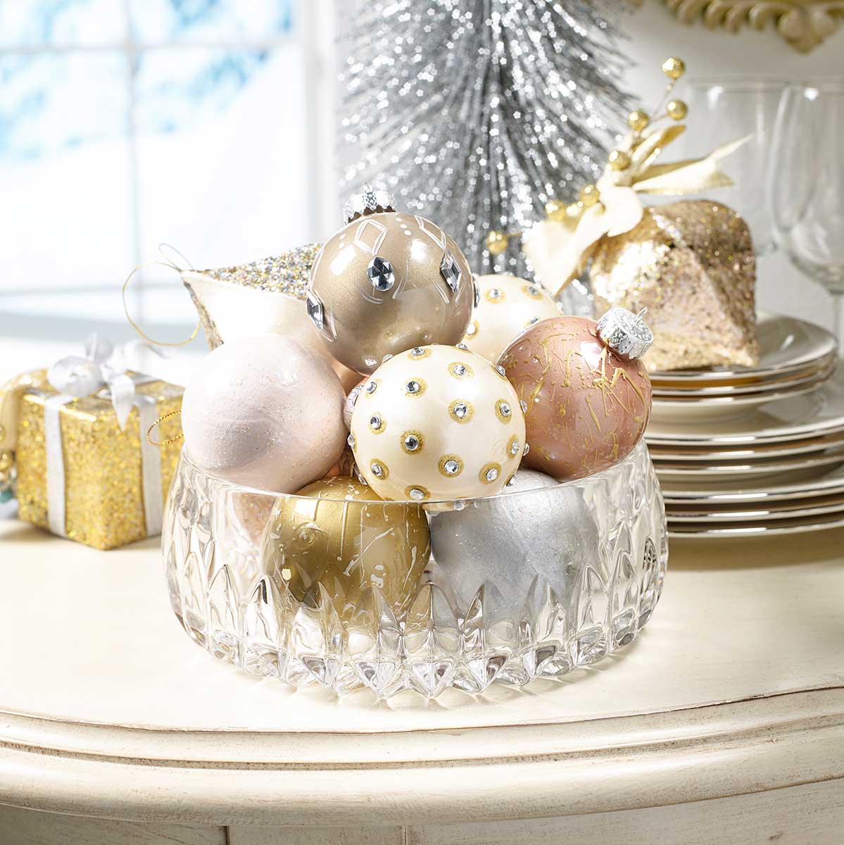 DIY Gold Holiday Ornament Set  Project  Plaid Online