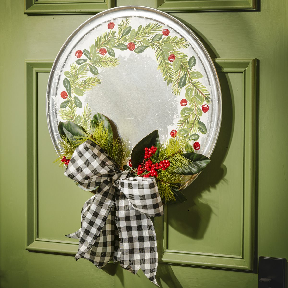 Upcycled Baking Pan Christmas Wreath - Project