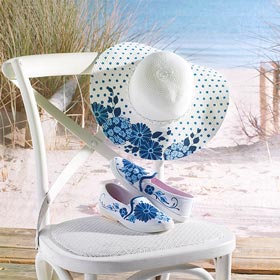 Decorative Stenciled Hat and Shoes