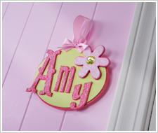 Girl’s Textured Name Plaque