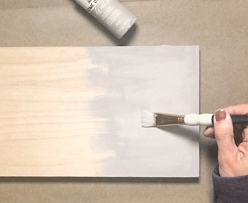 How to Distress Chalk Paint  The Plaid Palette DIY craft ideas