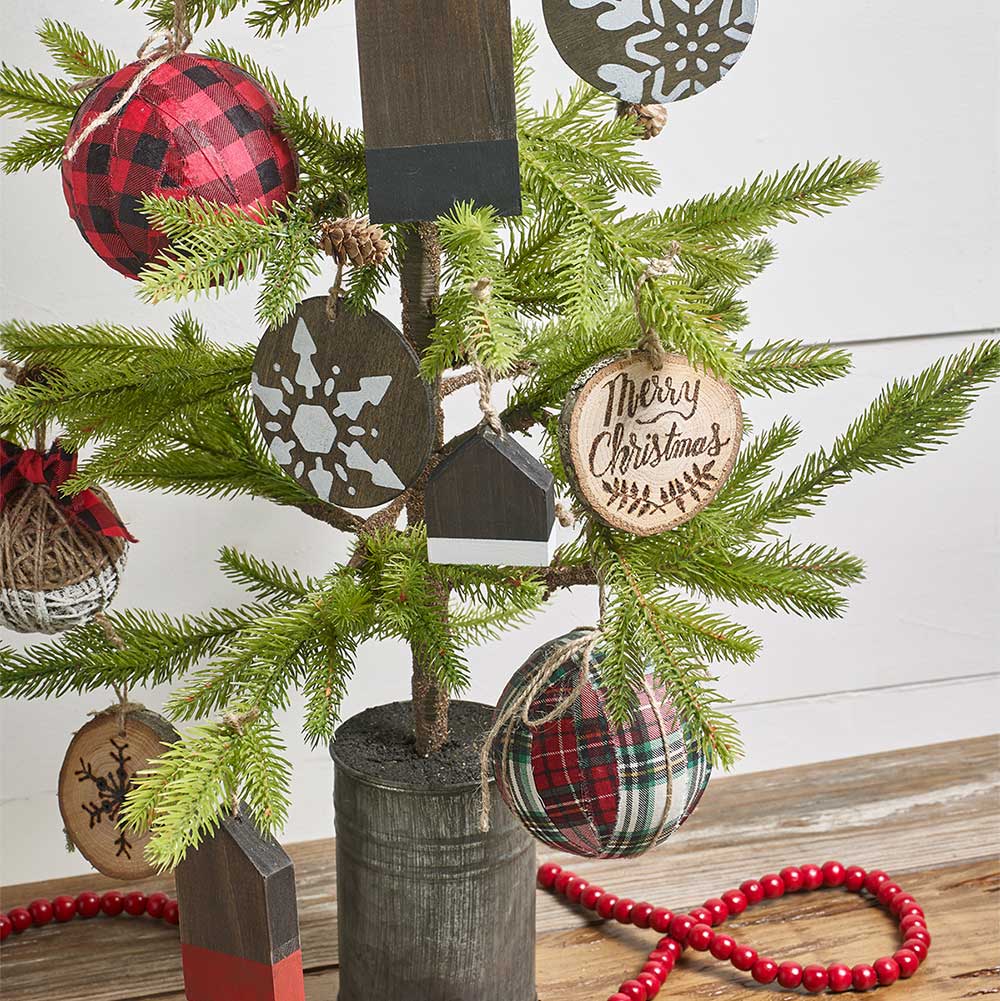 DIY Farmhouse Holiday Ornaments