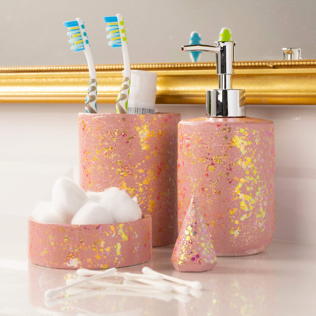 Glitterific POP Dorm Bathroom Set