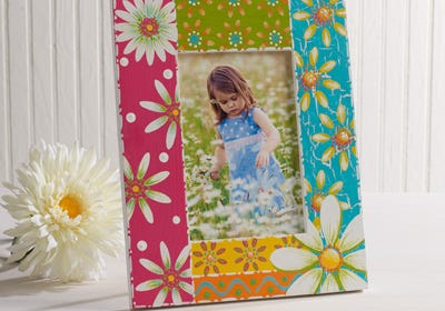 Daisies Galore Photo Frame