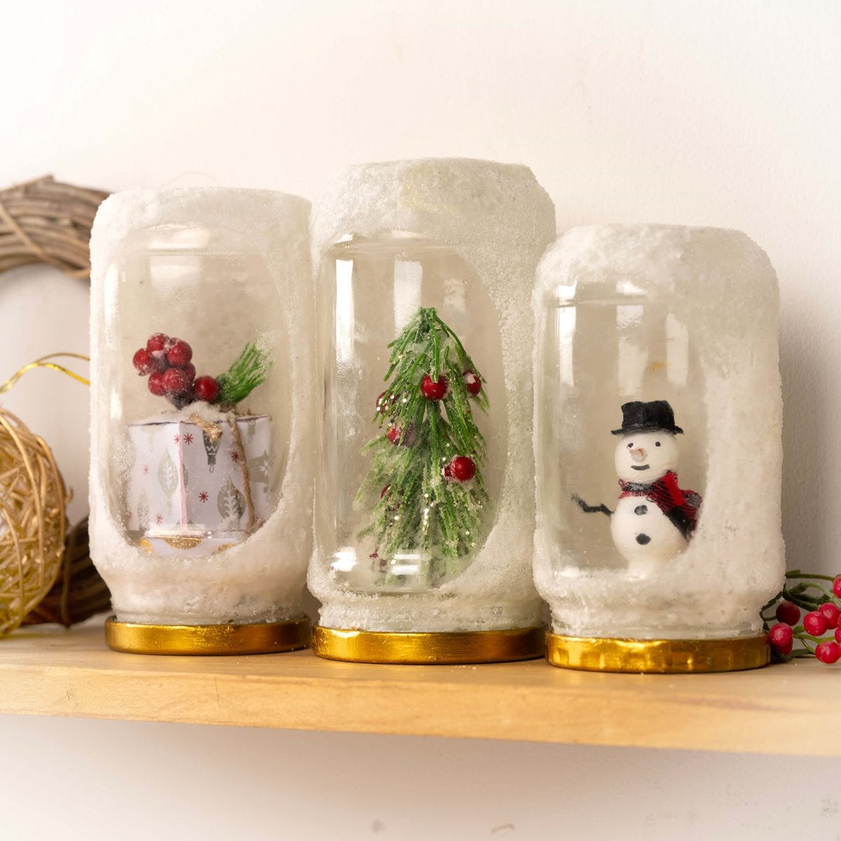 Mason Jar Snow Globes