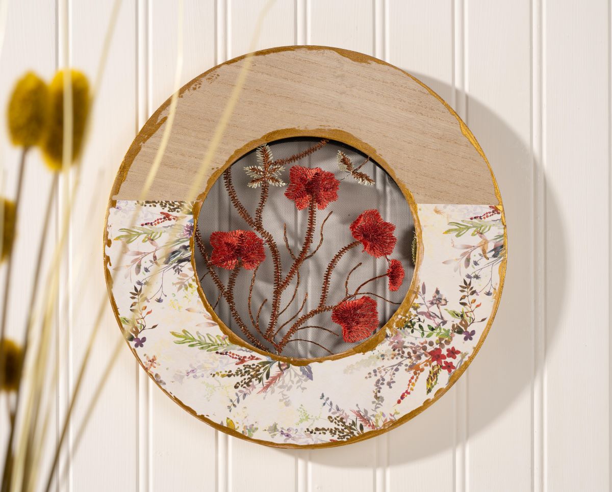 6" Wood Circle with Mod Podge Floral Paper and Treasure Gold