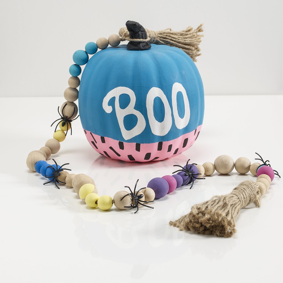 Delta Ceramcoat BOO Pumpkin & Wood Bead Garland