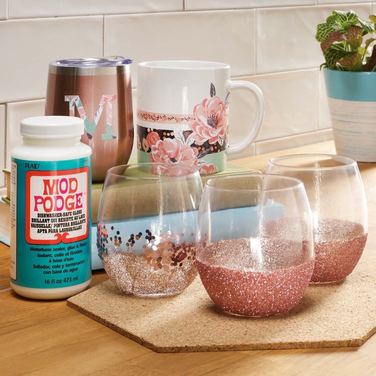 Glittery Glassware with Mod Podge Dishwasher-Safe