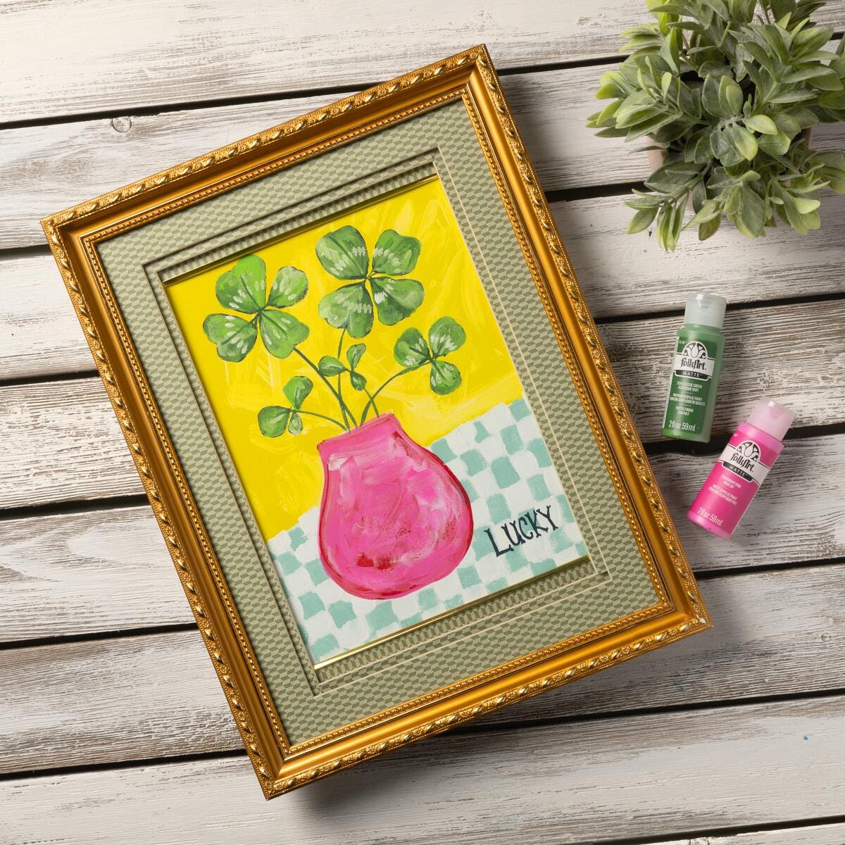 Painting of clover sprouts in a pink vase with FolkArt paints 