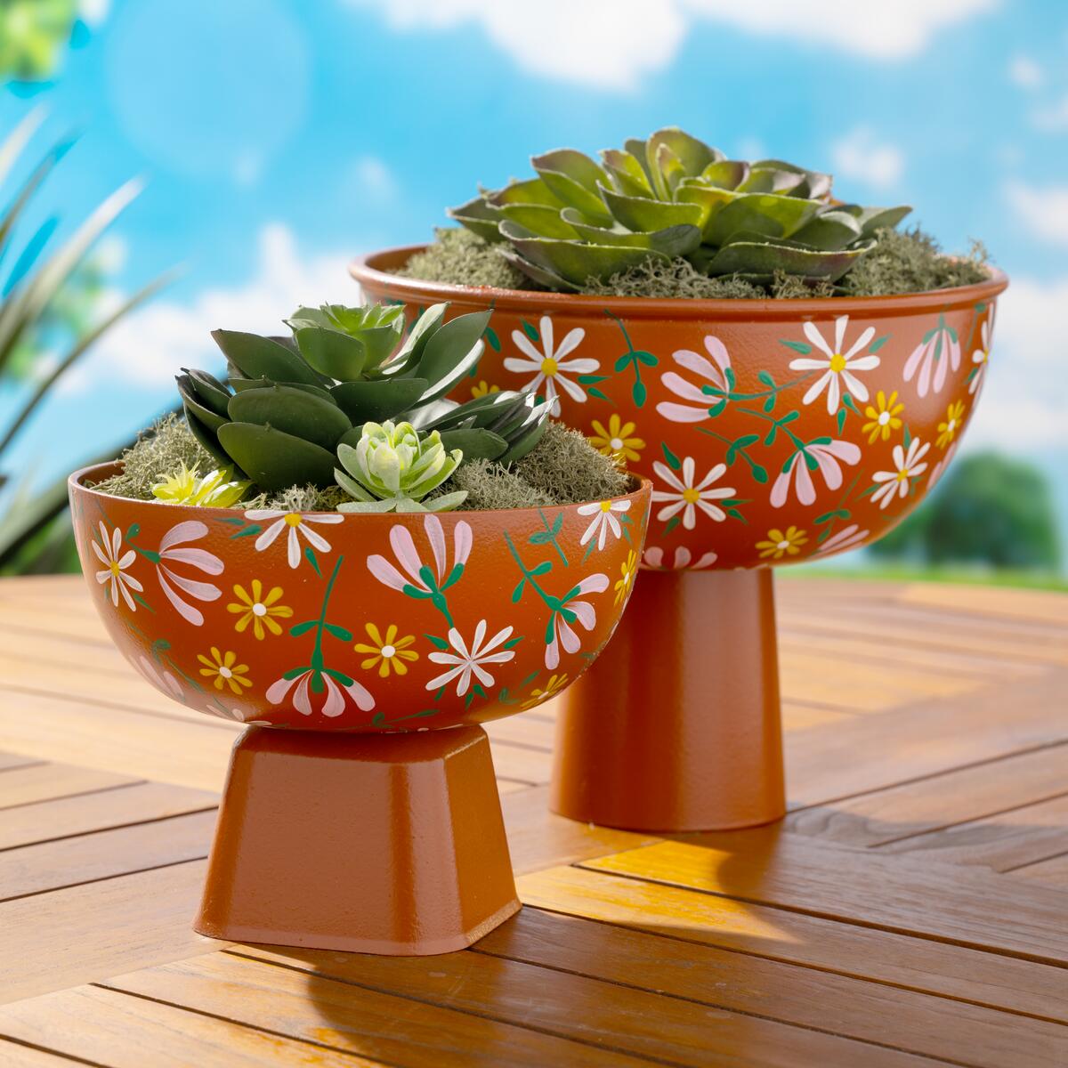 Upcycled Paint for Plastic Planters