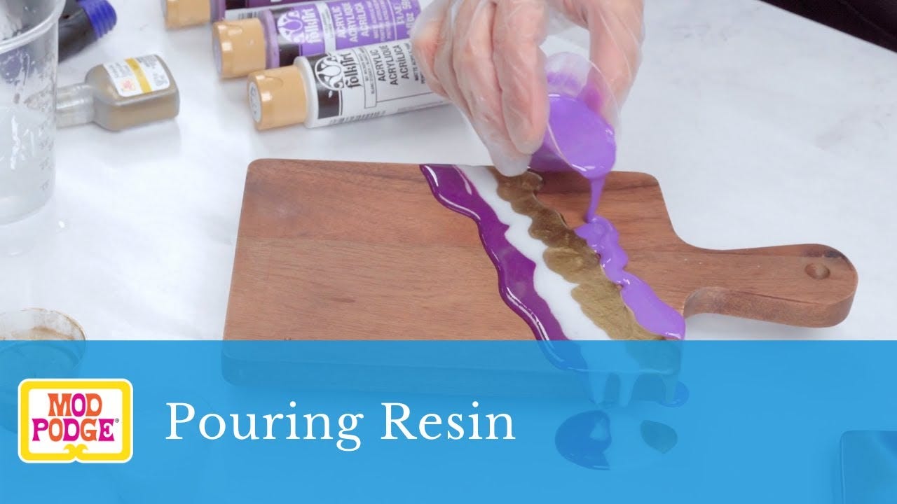 Paint Pouring with Mod Podge Resin