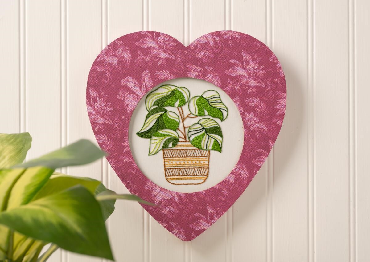 Pink Floral Heart Hoop Frame