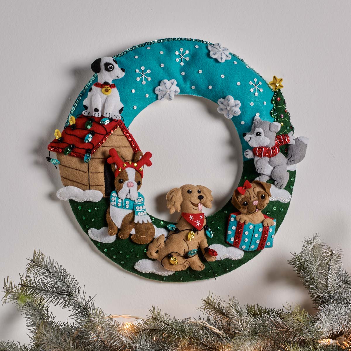 Bucilla ® Seasonal - Felt - Home Decor - Christmas Dogs Wreath - 89284E