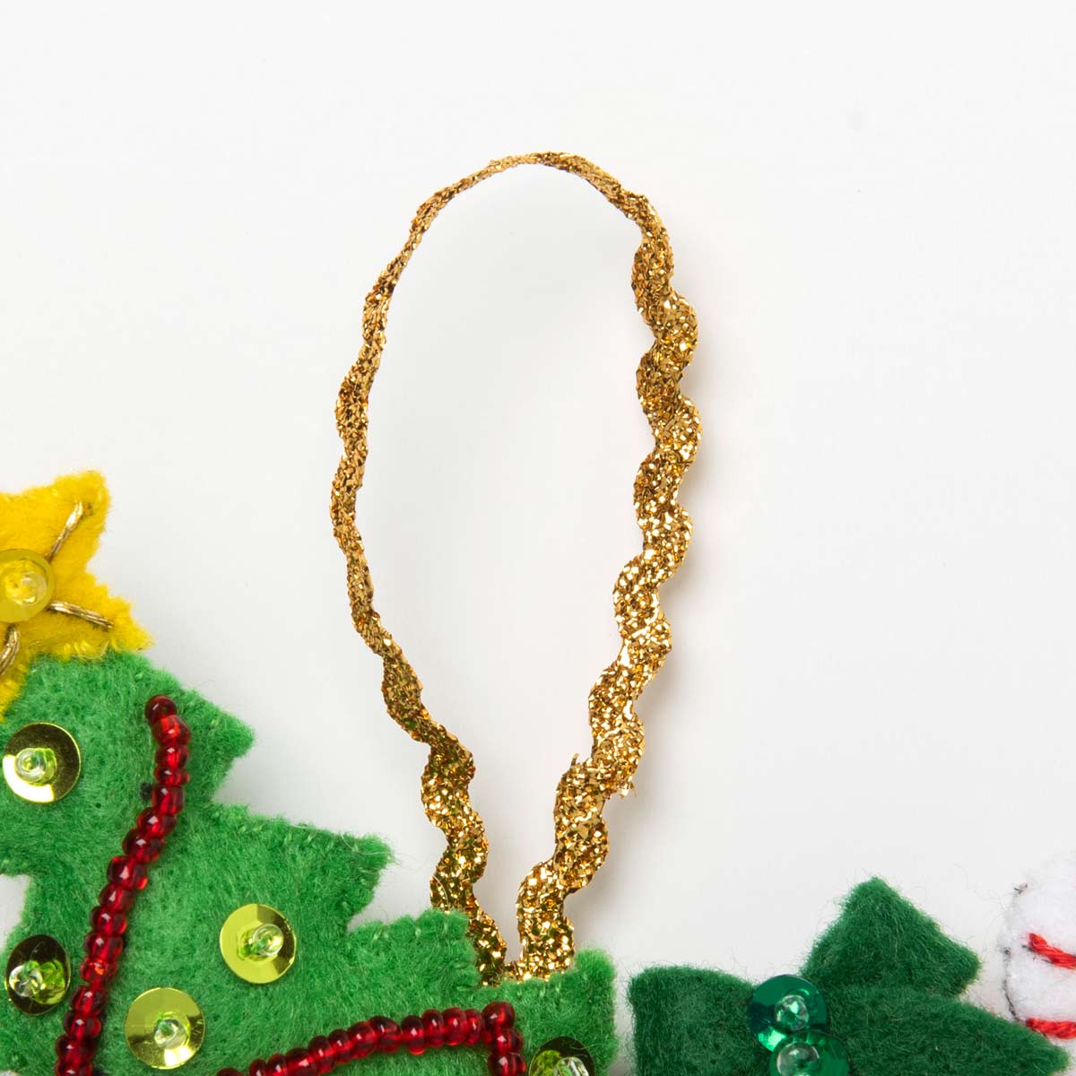 Bucilla ® Seasonal - Felt - Ornament Kits - Santa's Grand Sleigh - 89055E