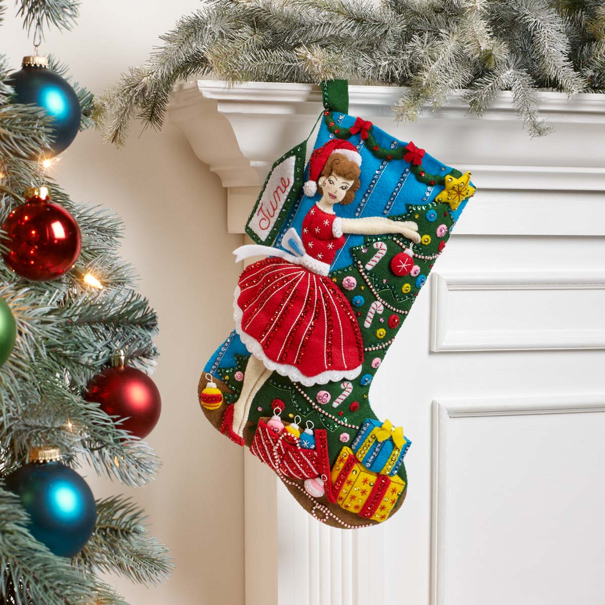 Bucilla ® Seasonal - Felt - Stocking Kits - Vintage Christmas - 89457E