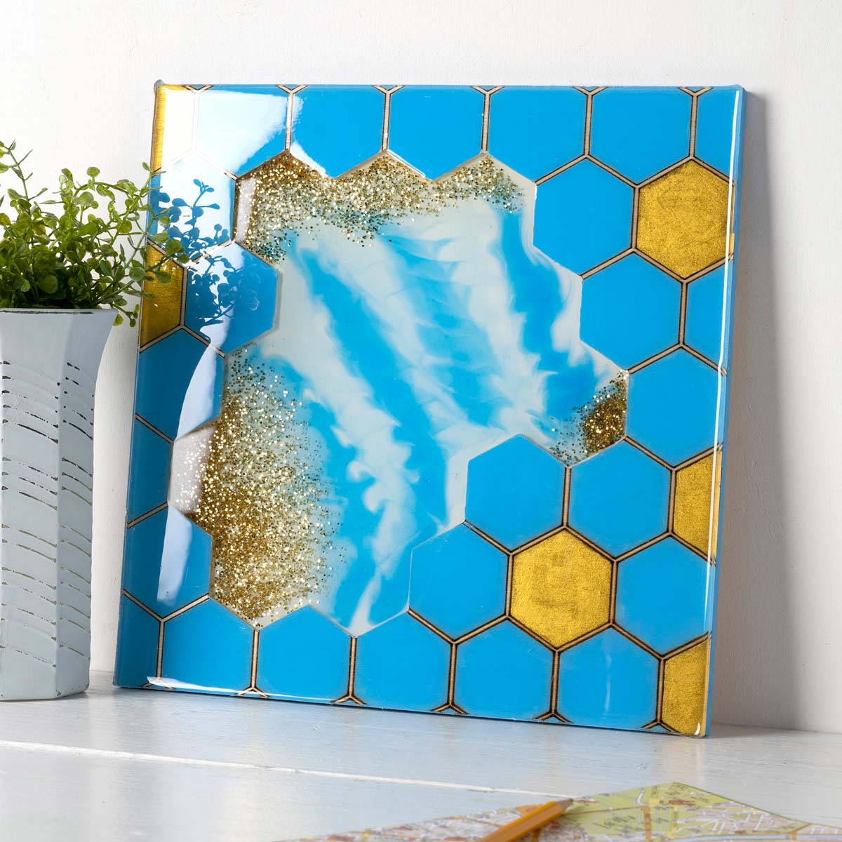 Mod Podge ® Resin Pouring Surface - Square Honeycomb Plaque - 56648E