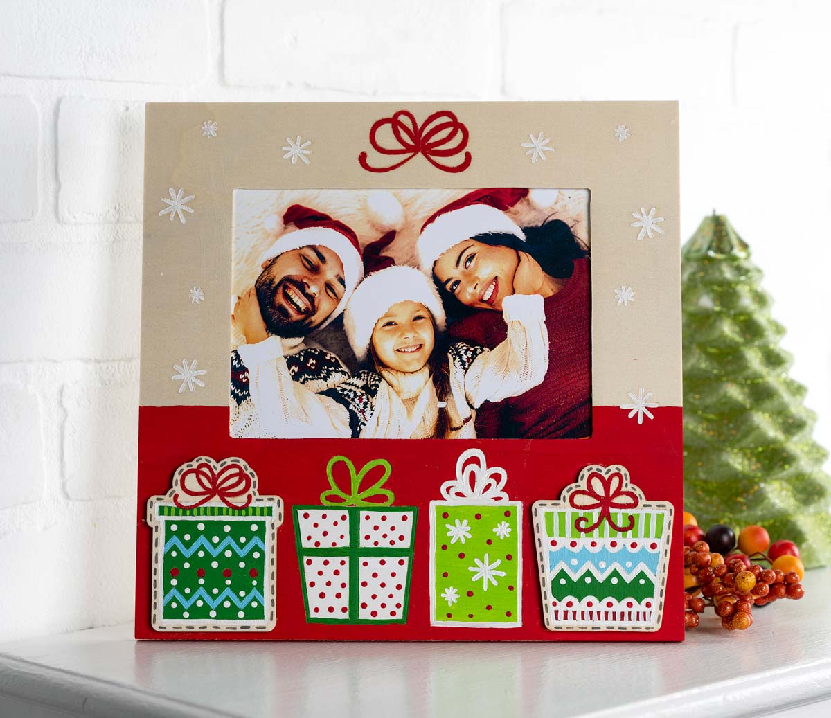 Plaid ® Wood Surfaces - Merry and Bright Celebration Frame and Plaque - 56979