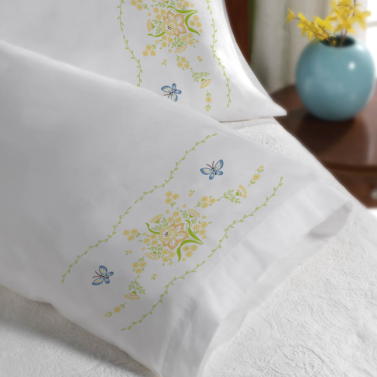 STAMPED EMBROIDERY - DAFFODIL BOUQUET, PC/PAIR
