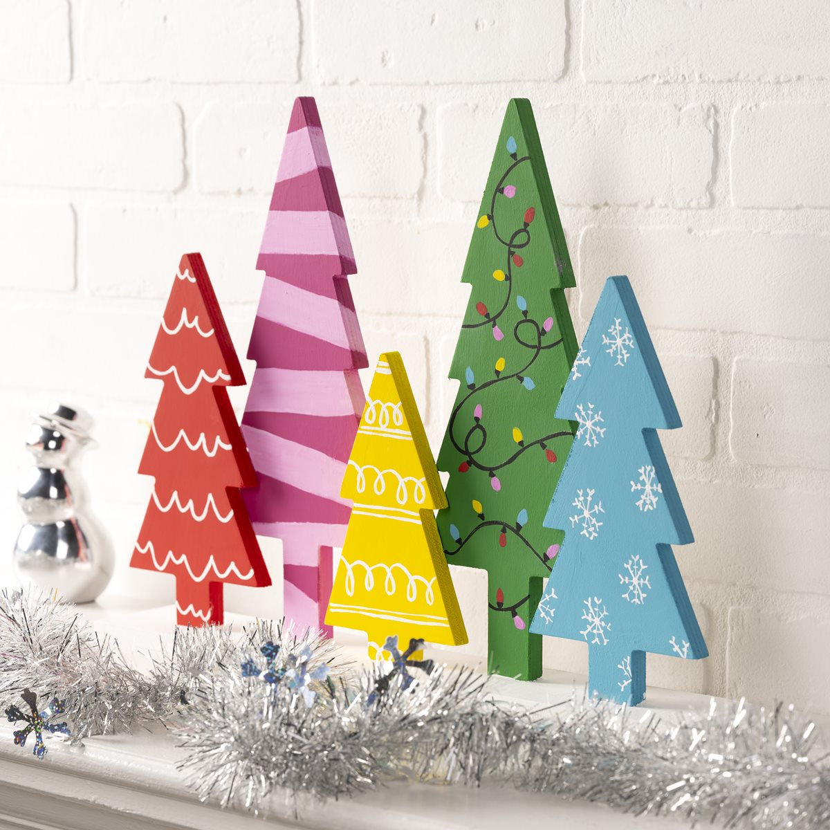 Colorful Wooden Christmas Tree Sign