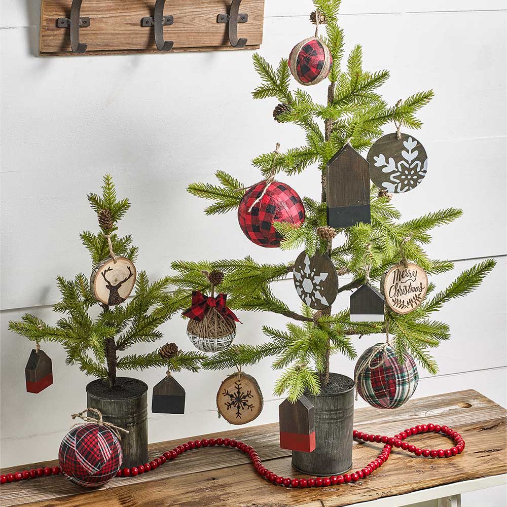 DIY Farmhouse Holiday Ornaments