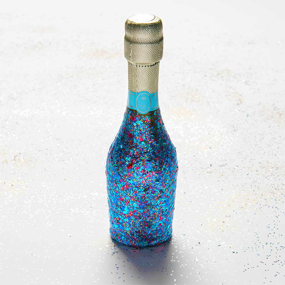 DIY Glitter Wine Bottle Party Favor