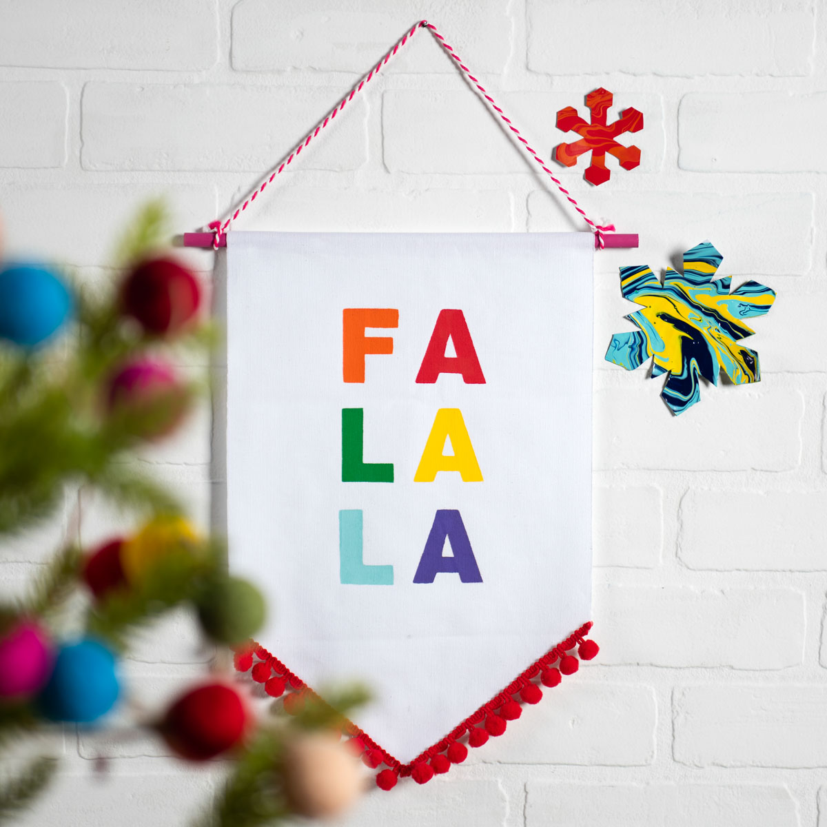 Holiday Home Decor: Fa La La Banner & Snowflake Paint Skins