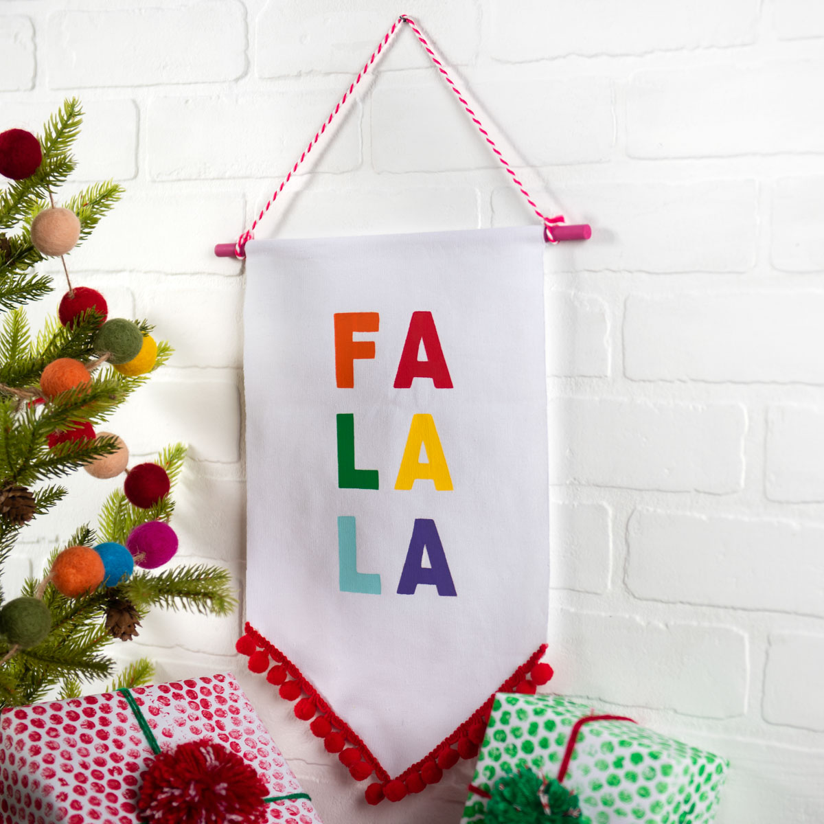 Holiday Home Decor: Fa La La Banner & Snowflake Paint Skins