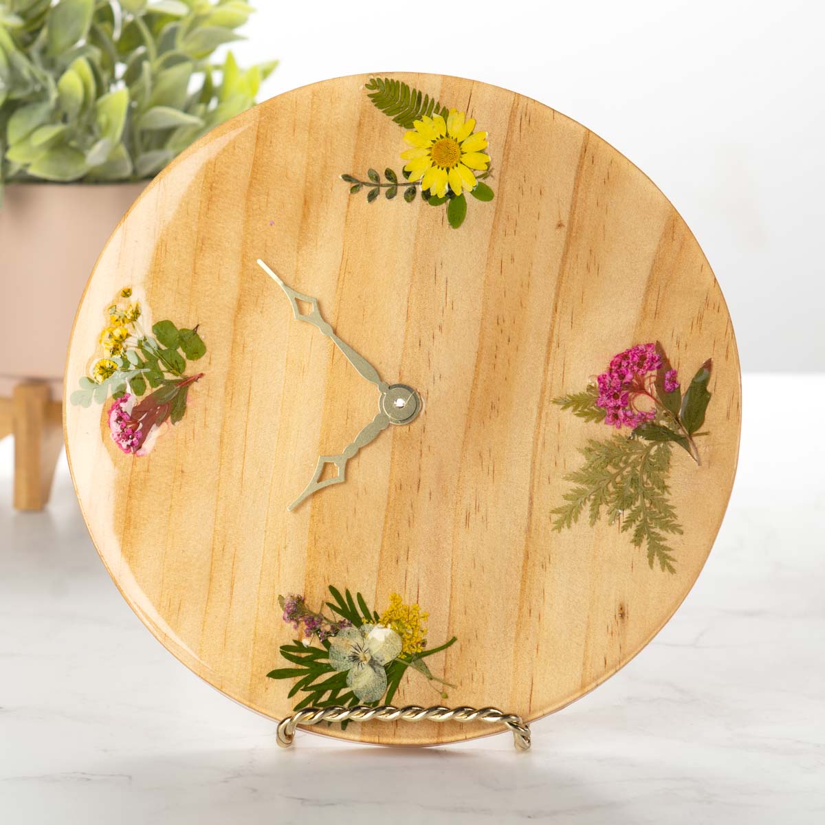 Floral Resin Clock