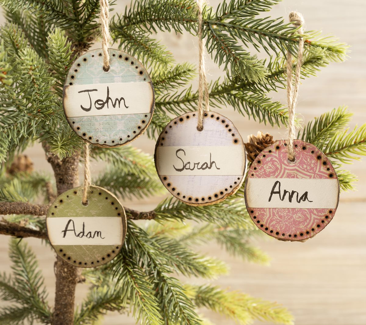 Rustic Wood Round Gift Tags