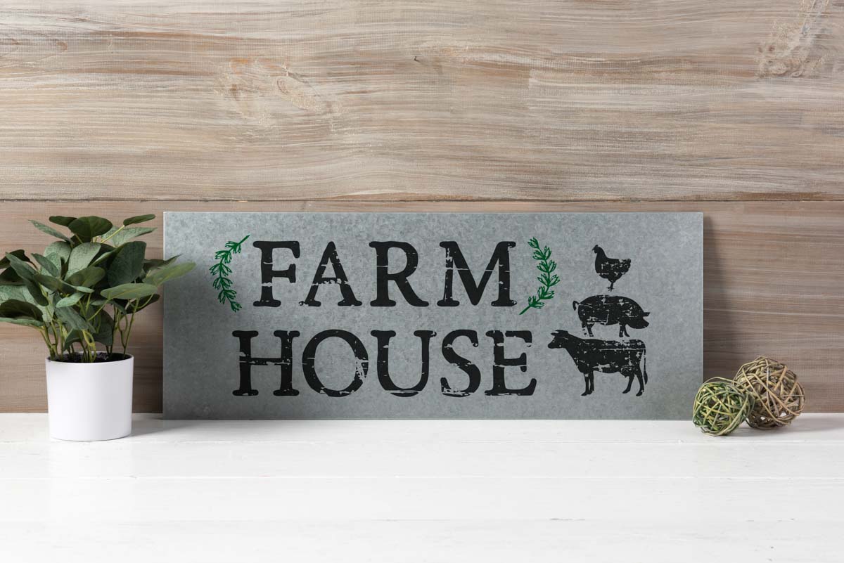 Stenciled Farmhouse Accent DIY