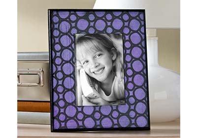 Radiant Orchid Pebble Frame