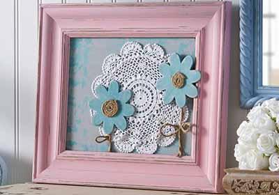 Simple Shabby Chalk Painted Canvas