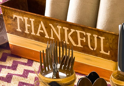 Thanksgiving Tablescape Napkins and Thankful Tin